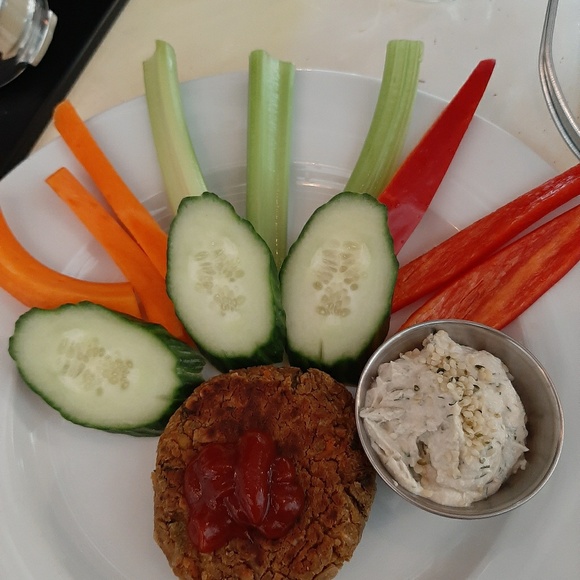 Meet your Posher, Stacey - Picture 1 of 1